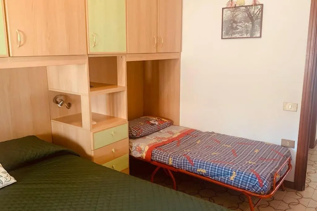 La Casa Di Rosy Apartment Follonica 0*,